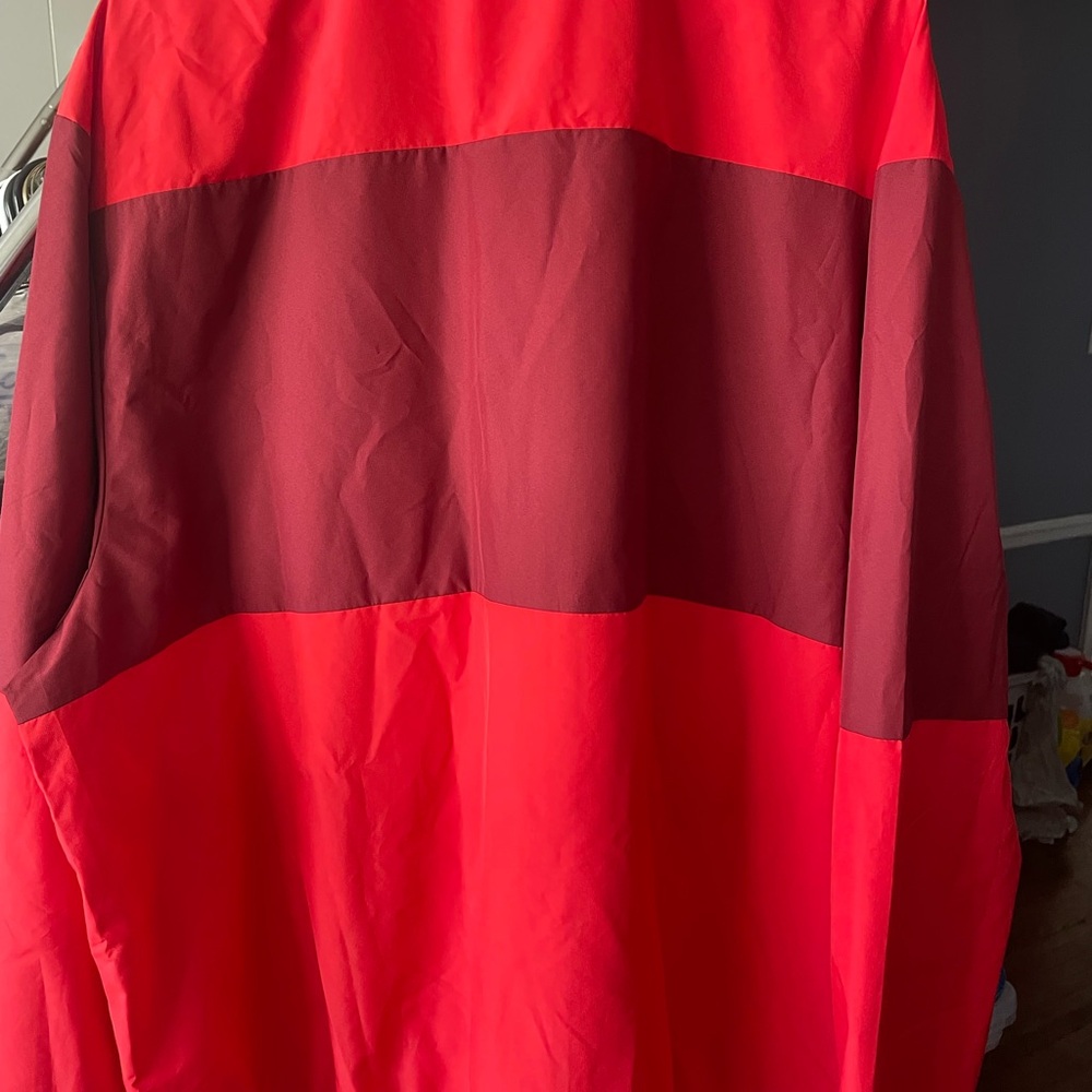 Puma Wind Breaker - Picture 2 of 3